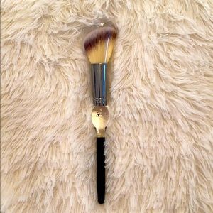 IT Cosmetics Heavenly Luxe French  Blush Brush